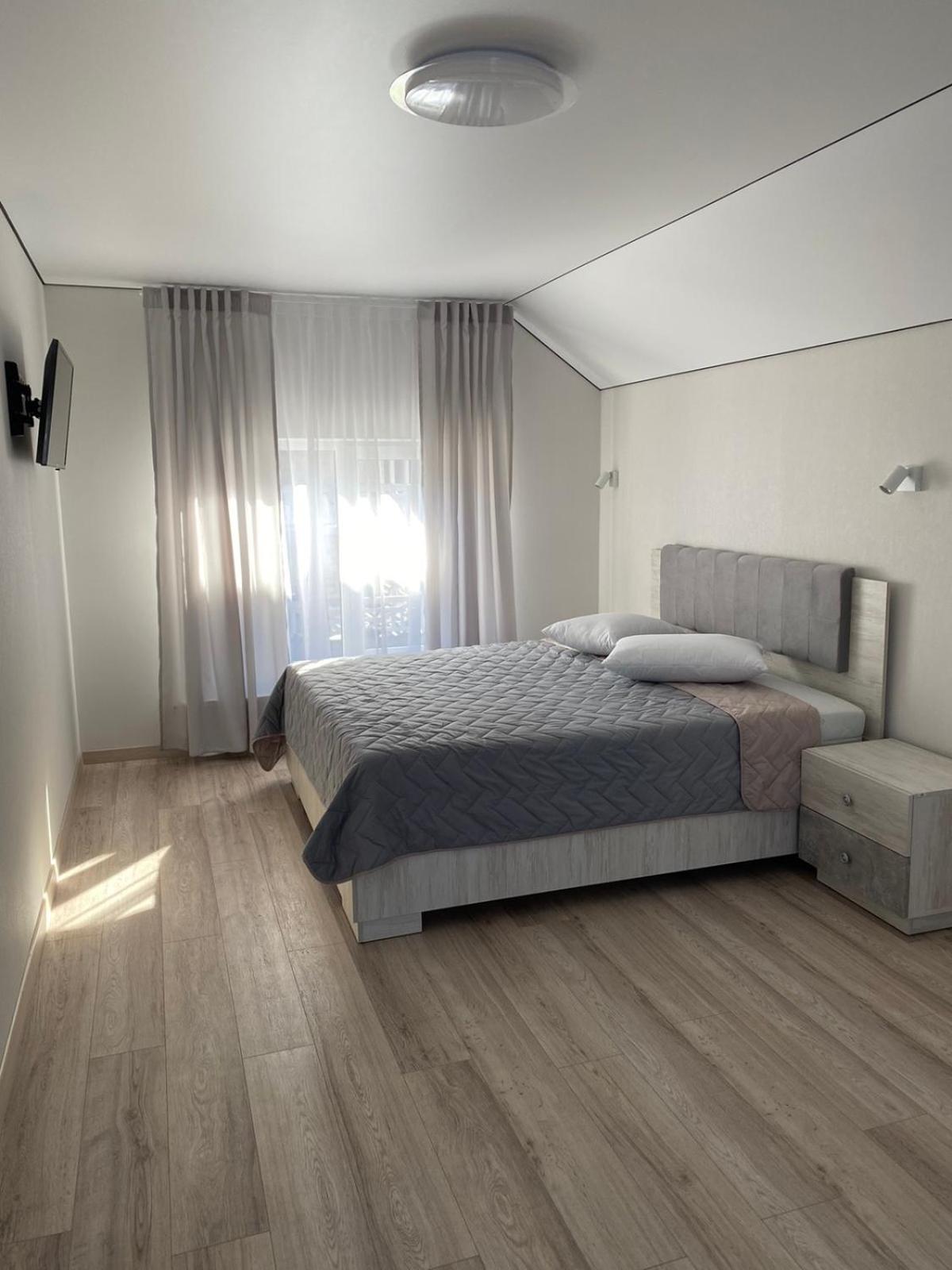 Pogar White Villa Slavske Bilik gambar